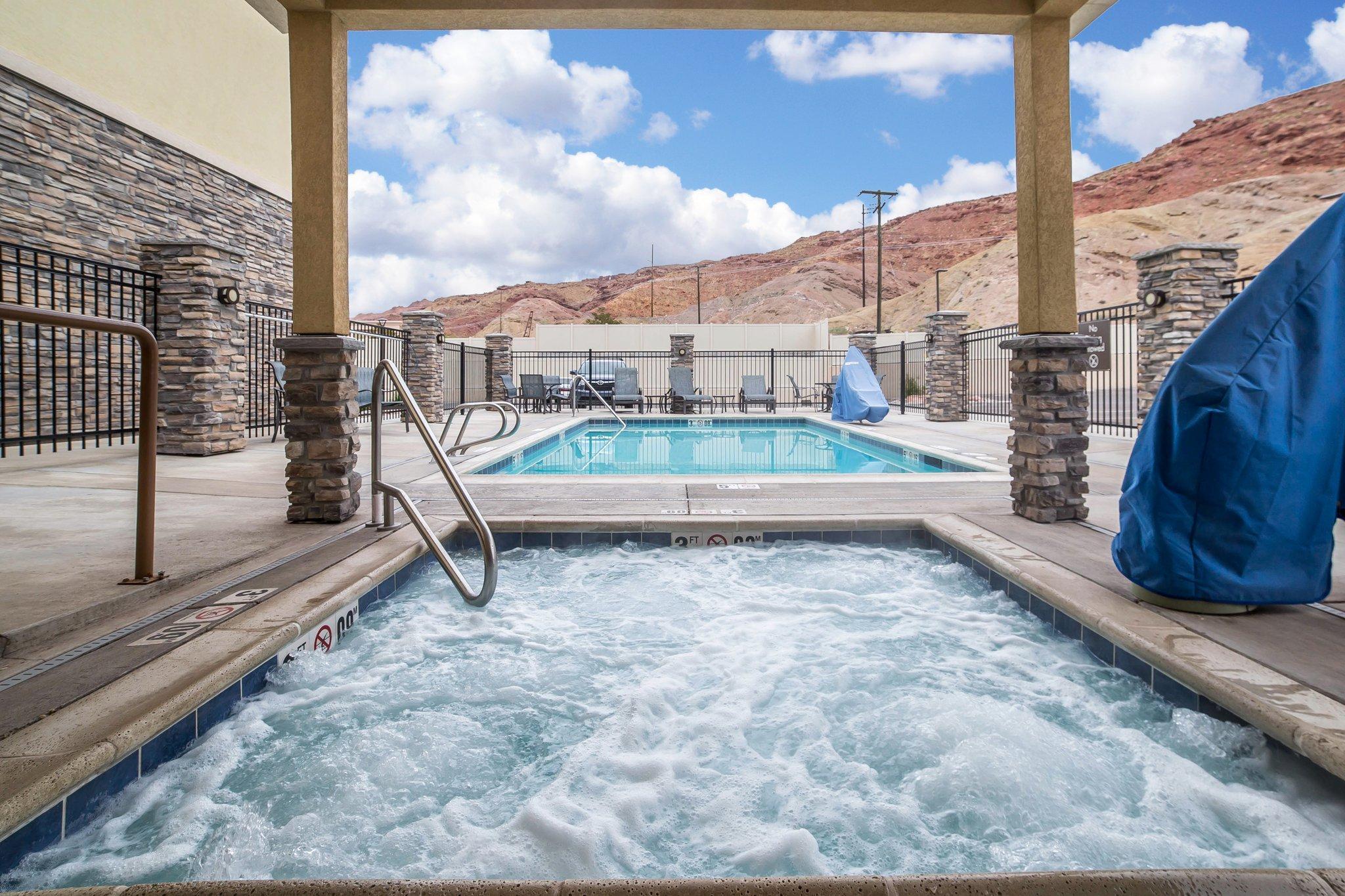 Quality Suites Moab Near Arches National Park Exterior foto