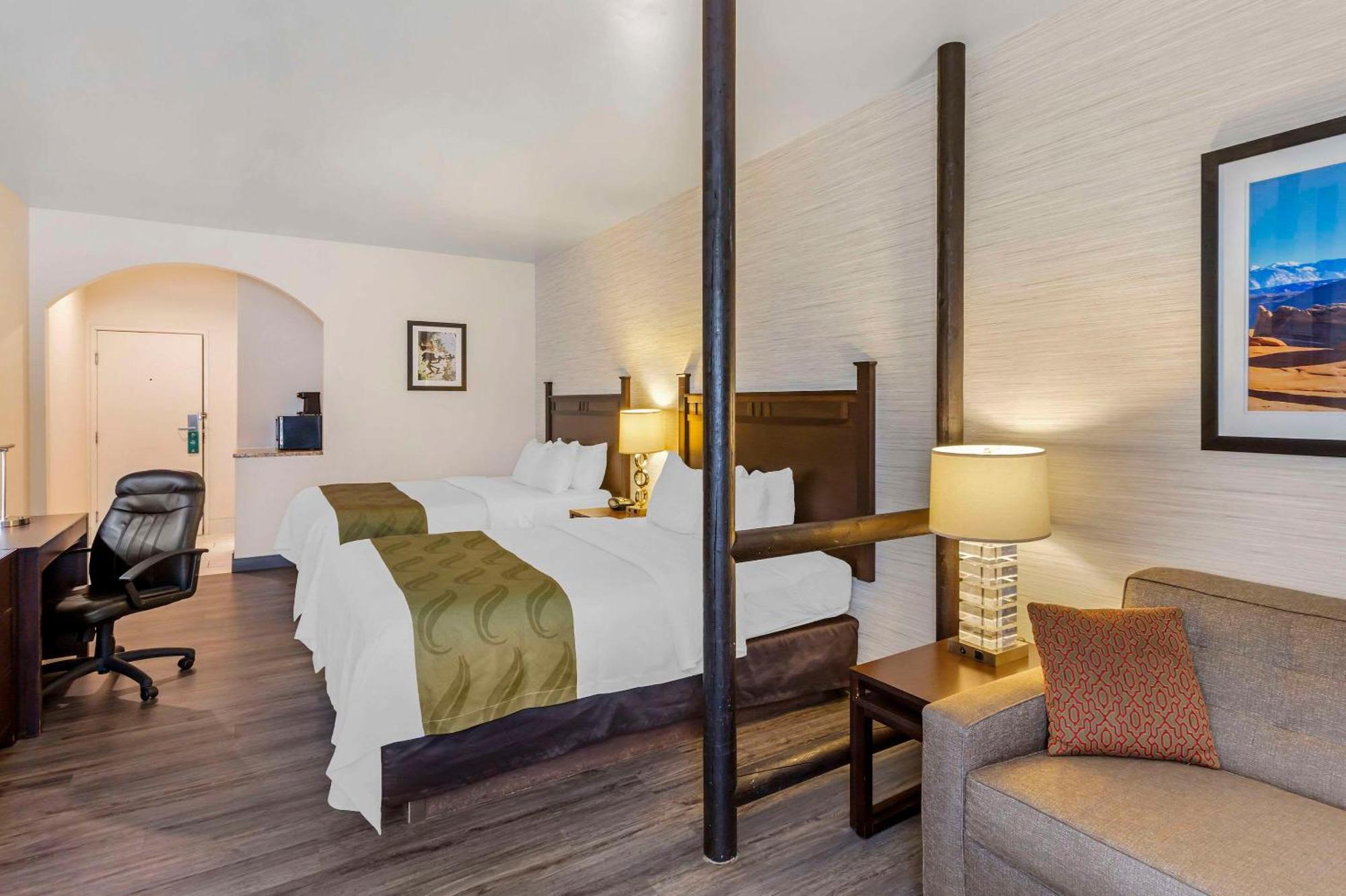 Quality Suites Moab Near Arches National Park Exterior foto